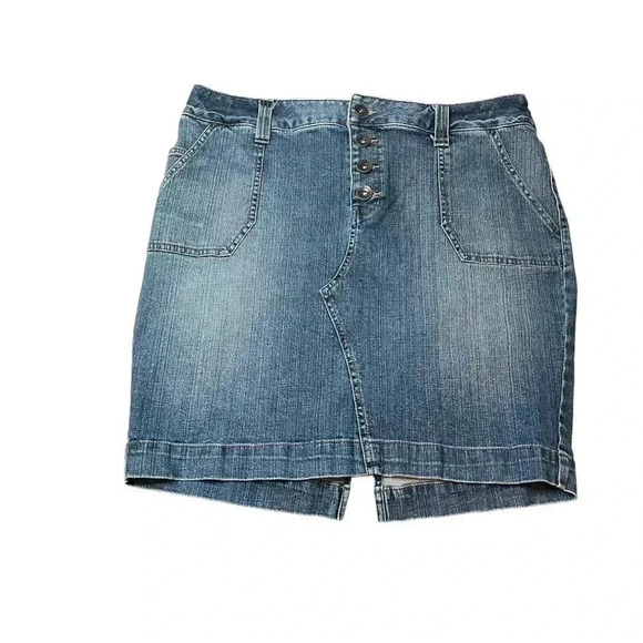WOMEN’S LANE BRYANT MEDIUM WASH DENIM SKIRT•5 POCKET BUTTON FLY•SIZE 16• - Picture 6 of 7